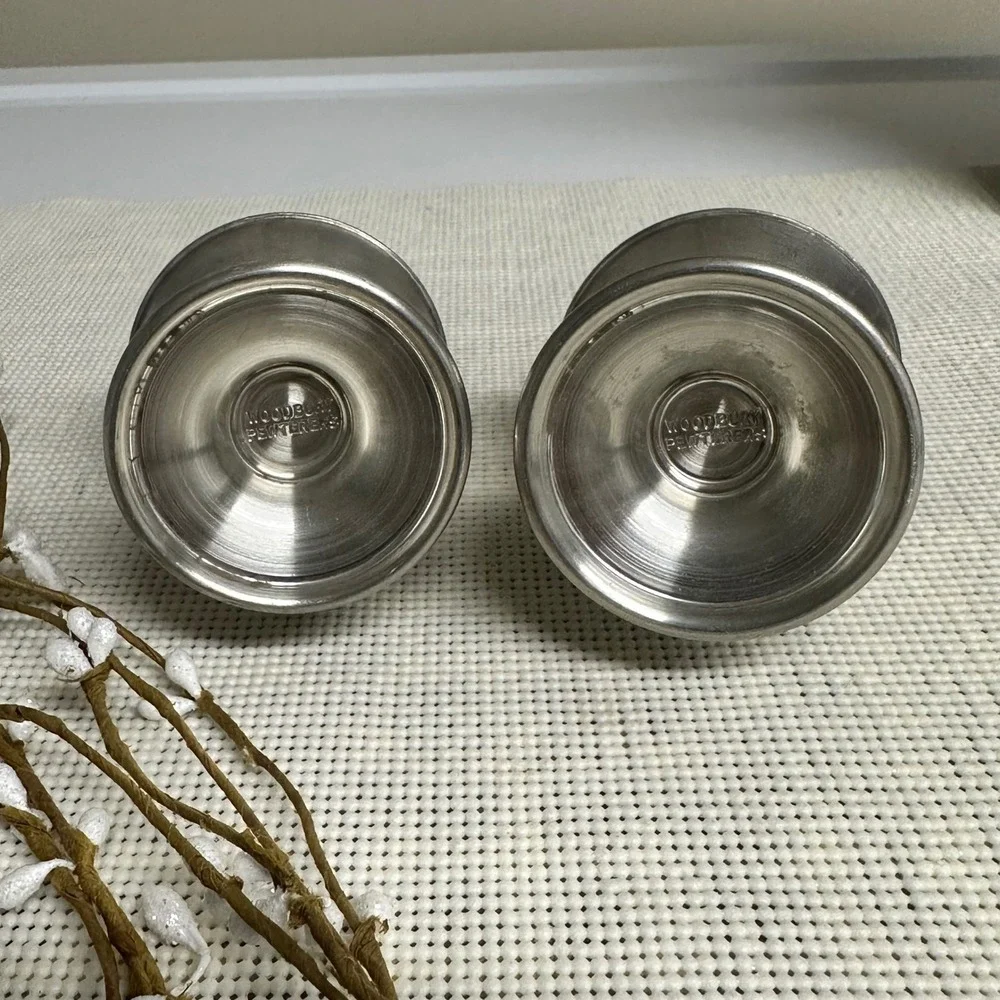 WOODBURY PEWTERERS Footed Salt and‎ Pepper Shakers Vintage Classic